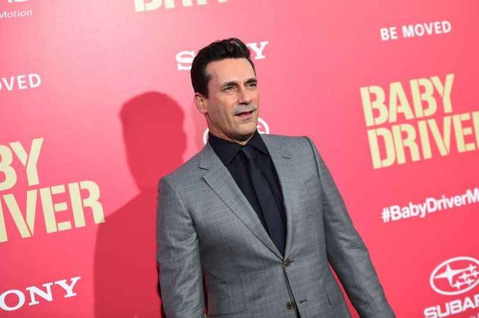 Jon Hamm: 'Nunca me ofereceram nada, eu acho que a internet quer o que ela quer'(foto: AFP / Robyn Beck) Jon Hamm: 'Nunca me ofereceram nada, eu acho que a internet quer o que ela quer'(foto: AFP / Robyn Beck)