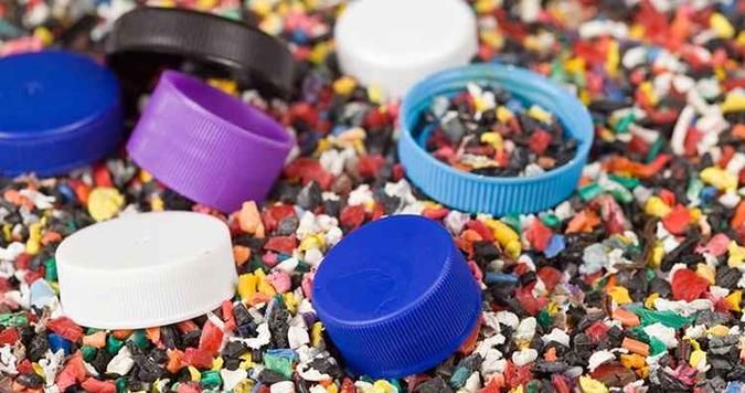 A produção de plástico explodiu na última década e hoje totaliza 348 milhões de toneladas por ano(foto: Istock/Getty Images) A produção de plástico explodiu na última década e hoje totaliza 348 milhões de toneladas por ano(foto: Istock/Getty Images)