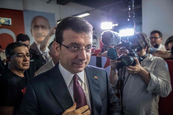 (foto: AFP / Bulent Kilic) (foto: AFP / Bulent Kilic)
