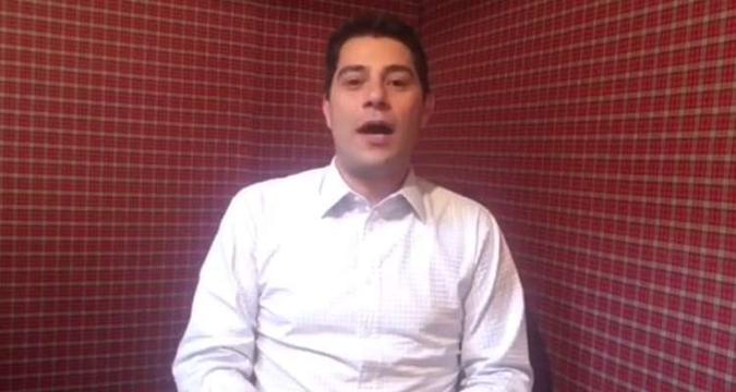 Evaristo se despede dos fãs por meio de vídeo na internet(foto: Instagram/Reprodução) Evaristo se despede dos fãs por meio de vídeo na internet(foto: Instagram/Reprodução)