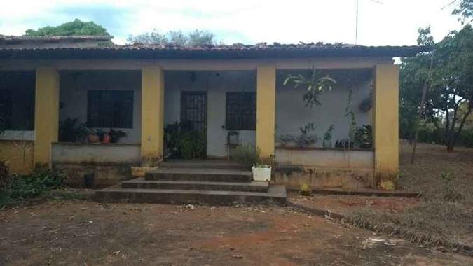 Fachada da chácara de Loro Jones, localizada no Núcleo Rural Mansões Fazendárias, em Santa Maria(foto: Reprodução/PMDF) Fachada da chácara de Loro Jones, localizada no Núcleo Rural Mansões Fazendárias, em Santa Maria(foto: Reprodução/PMDF)