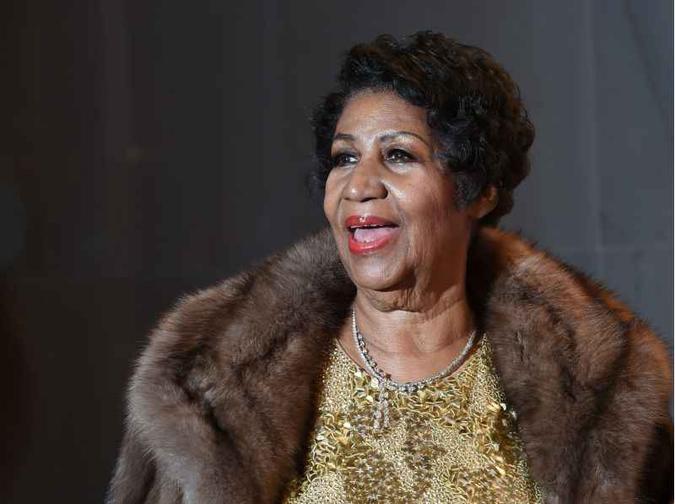 Uma das últimas apresentações de Aretha, na entrega do prêmio anual do Kennedy Center: afinação única para um repertório que foi do gospel ao hip hop(foto: Molly Riley/AFP) Uma das últimas apresentações de Aretha, na entrega do prêmio anual do Kennedy Center: afinação única para um repertório que foi do gospel ao hip hop(foto: Molly Riley/AFP)