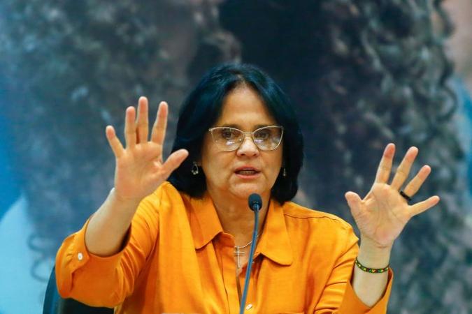 A delegação brasileira é chefiada pela ministra Damares Alves(foto: Sérgio Lima/AFP) A delegação brasileira é chefiada pela ministra Damares Alves(foto: Sérgio Lima/AFP)