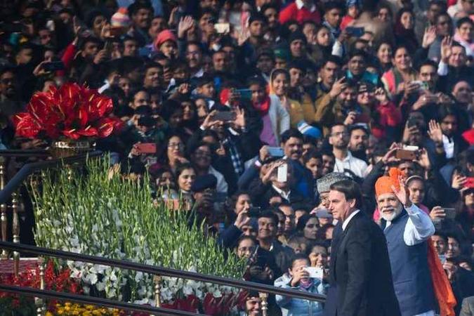 Bolsonaro criticou postura da polícia americana, mas ressaltou que as leis dos outros países precisam ser respeitadas(foto: AFP / Prakash SINGH) Bolsonaro criticou postura da polícia americana, mas ressaltou que as leis dos outros países precisam ser respeitadas(foto: AFP / Prakash SINGH)