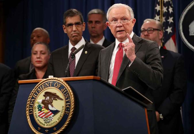 O ministro da Justiça dos Estados Unidos, Jeff Sessions(foto: Justin Sullivan/GETTY IMAGES NORTH AMERICA/AFP) O ministro da Justiça dos Estados Unidos, Jeff Sessions(foto: Justin Sullivan/GETTY IMAGES NORTH AMERICA/AFP)
