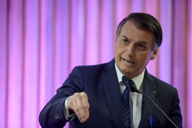 Bolsonaro informou nesta terça que não deve participar das manifestações(foto: Mauro Pimentel/AFP) Bolsonaro informou nesta terça que não deve participar das manifestações(foto: Mauro Pimentel/AFP)