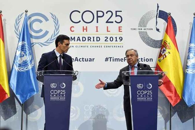 O anfitrião, o ministro espanhol Pedro Sánchez, e o secretário-geral das Nações Unidas, Antonio Guterres: pedidos de maior comprometimento (foto: Pierre-Philippe Marcou/AFP) O anfitrião, o ministro espanhol Pedro Sánchez, e o secretário-geral das Nações Unidas, Antonio Guterres: pedidos de maior comprometimento (foto: Pierre-Philippe Marcou/AFP)