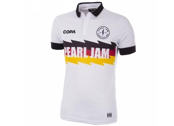 Camiseta da seleção alemã(foto: Reprodução/Internet) Camiseta da seleção alemã(foto: Reprodução/Internet)