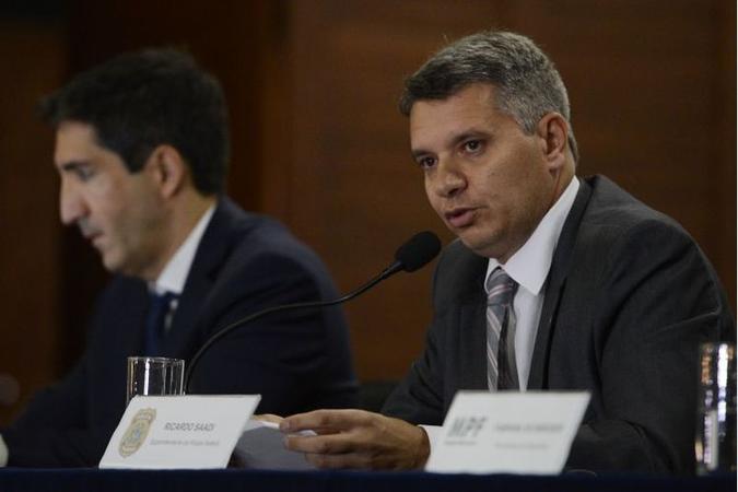 O delegado Ricardo Saadi deixará a Superintendência da PF no Rio de Janeiro por ''gestão e produtividade'', segundo o presidente(foto: Tomaz Silva/Agência Brasil) O delegado Ricardo Saadi deixará a Superintendência da PF no Rio de Janeiro por ''gestão e produtividade'', segundo o presidente(foto: Tomaz Silva/Agência Brasil)
