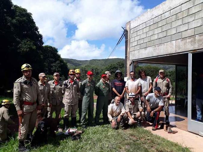 Quando a equipe dos bombeiros se deslocava para as buscas, o grupo de desaparecidos chegou até a fazenda de encontro (foto: CBMGO/Divulgação) Quando a equipe dos bombeiros se deslocava para as buscas, o grupo de desaparecidos chegou até a fazenda de encontro (foto: CBMGO/Divulgação)