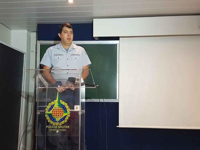 Comandante do Departamento Operacional da PM, coronel Marcilon Back anuncia reforço no policiamento e na fiscalização do trânsito em dias de jogos da Copa do Mundo(foto: Isa Stacciarini//CB/D.A Press ) Comandante do Departamento Operacional da PM, coronel Marcilon Back anuncia reforço no policiamento e na fiscalização do trânsito em dias de jogos da Copa do Mundo(foto: Isa Stacciarini//CB/D.A Press )