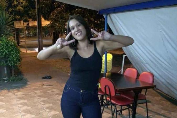 Larissa é a primeira vítima de feminicídio no DF em 2020(foto: Facebook / Reprodução) Larissa é a primeira vítima de feminicídio no DF em 2020(foto: Facebook / Reprodução)