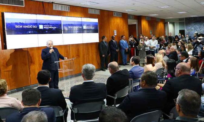 Ibaneis criticou a medida do TCU que proíbe o uso dos recursos do Fundo Constitucional do DF para pagar a previdência dos servidores da saúde e da educação(foto: Renato Alves/Agência Brasília) Ibaneis criticou a medida do TCU que proíbe o uso dos recursos do Fundo Constitucional do DF para pagar a previdência dos servidores da saúde e da educação(foto: Renato Alves/Agência Brasília)