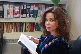 Theresa Figueiredo, 39 anos, juíza titular da Vara Cível e Criminal do Recanto das Emas, organizadora e autora do livro A mulher e a justiça: a violência doméstica sob a ótica dos direitos humanos(foto: Barbara Cabral/Esp. CB/D.A Press) Theresa Figueiredo, 39 anos, juíza titular da Vara Cível e Criminal do Recanto das Emas, organizadora e autora do livro A mulher e a justiça: a violência doméstica sob a ótica dos direitos humanos(foto: Barbara Cabral/Esp. CB/D.A Press)