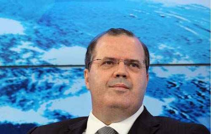 Desvalorização do real pode levar o Banco Central, comandado por Tombini, a elevar mais as taxas de juros (foto: Eric Piermont/AFP ) Desvalorização do real pode levar o Banco Central, comandado por Tombini, a elevar mais as taxas de juros (foto: Eric Piermont/AFP )