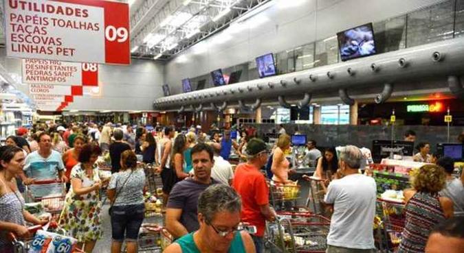 Mercado financeiro espera que inflação caia para 4,15% este ano, o que pode reduzir o custo de vida(foto: Tânia Rêgo/Agência Brasil) Mercado financeiro espera que inflação caia para 4,15% este ano, o que pode reduzir o custo de vida(foto: Tânia Rêgo/Agência Brasil)
