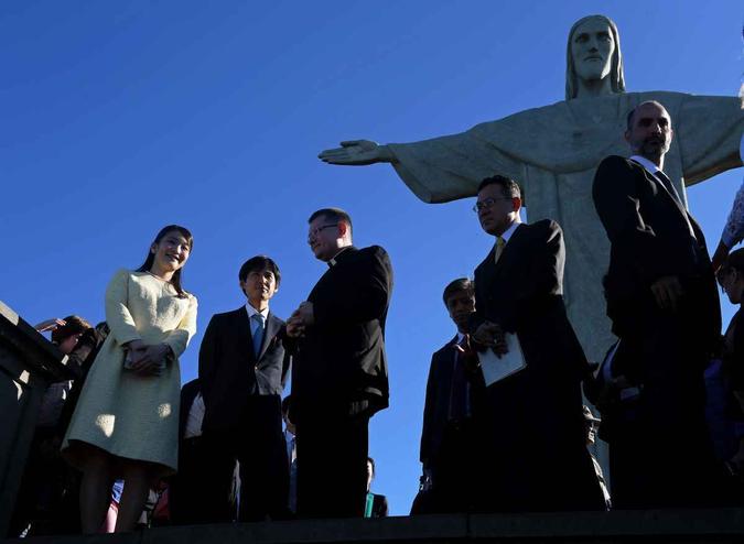 A Princesa Japonesa Mako de Akishino visita o Cristo Redentor durante as comemorações do aniversário da chegada do A Princesa Japonesa Mako de Akishino visita o Cristo Redentor durante as comemorações do aniversário da chegada do