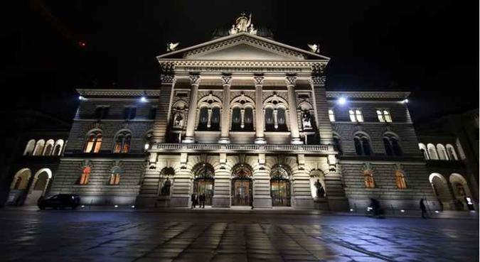Ao final de quatro anos de mandato, os deputados não ganham uma aposentadoria. Durante anos no Ao final de quatro anos de mandato, os deputados não ganham uma aposentadoria. Durante anos no
