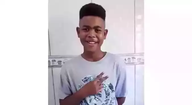 João Pedro Matos, de 14 anos, morto durante uma operação das polícias civil e federal no complexo do Salgueiro, em São Gonçalo.(foto: Divulgação) João Pedro Matos, de 14 anos, morto durante uma operação das polícias civil e federal no complexo do Salgueiro, em São Gonçalo.(foto: Divulgação)