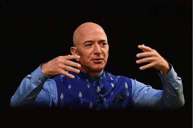 Jeff Bezos é a pessoa mais rica do mundo(foto: Sajjad HUSSAIN/AFP) Jeff Bezos é a pessoa mais rica do mundo(foto: Sajjad HUSSAIN/AFP)