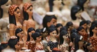 O levantamento indica que 70% das pessoas fazem artesanato para vender entre conhecidos, enquanto apenas 8% têm uma pequena loja(foto: Marcelo Camargo/Agência Brasil) O levantamento indica que 70% das pessoas fazem artesanato para vender entre conhecidos, enquanto apenas 8% têm uma pequena loja(foto: Marcelo Camargo/Agência Brasil)