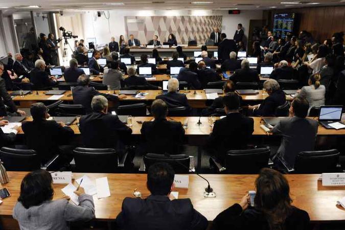 PEC Paralela vai ter uma tramitação rápida, porque o texto dela foi retirado da PEC da Previdência(foto: Gabriel Matos/Agência Senado) PEC Paralela vai ter uma tramitação rápida, porque o texto dela foi retirado da PEC da Previdência(foto: Gabriel Matos/Agência Senado)