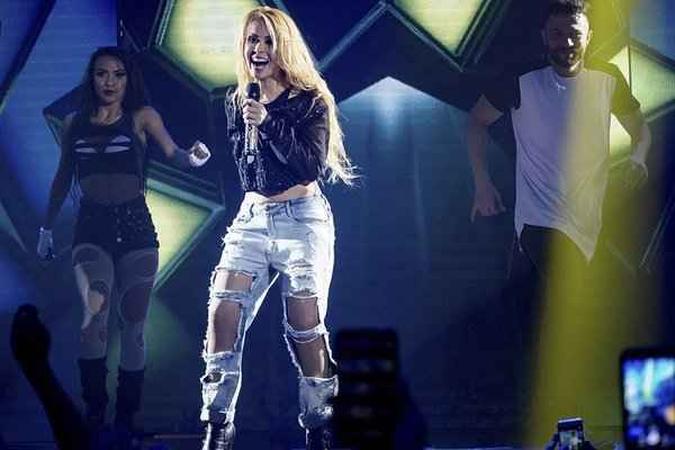 A cantora Joelma desembarca em Brasília para lançar o DVD 'Joelma - Avante'(foto: Youtube/Reprodução) A cantora Joelma desembarca em Brasília para lançar o DVD 'Joelma - Avante'(foto: Youtube/Reprodução)