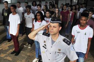 Municípios podem aderir às escolas cívico-militares até esta sexta (11)