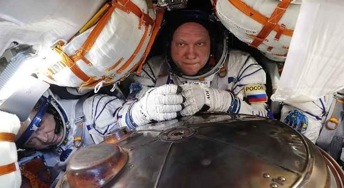Os três homens haviam decolado da base de Baikonur em direção à ISS no dia 21 de março(foto: AFP) Os três homens haviam decolado da base de Baikonur em direção à ISS no dia 21 de março(foto: AFP)
