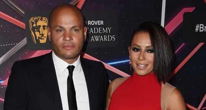 Mel B e o ex-marido Stephan Belafonte brigam pela guarda de Angel, filha da cantora com Eddie Murphy(foto: MARK RALSTON) Mel B e o ex-marido Stephan Belafonte brigam pela guarda de Angel, filha da cantora com Eddie Murphy(foto: MARK RALSTON)