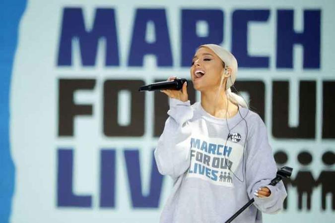Ariana Grande respondeu à provocação com mensagem de paz nas redes sociais(foto: Chip Somodevilla/Getty Images/AFP) Ariana Grande respondeu à provocação com mensagem de paz nas redes sociais(foto: Chip Somodevilla/Getty Images/AFP)