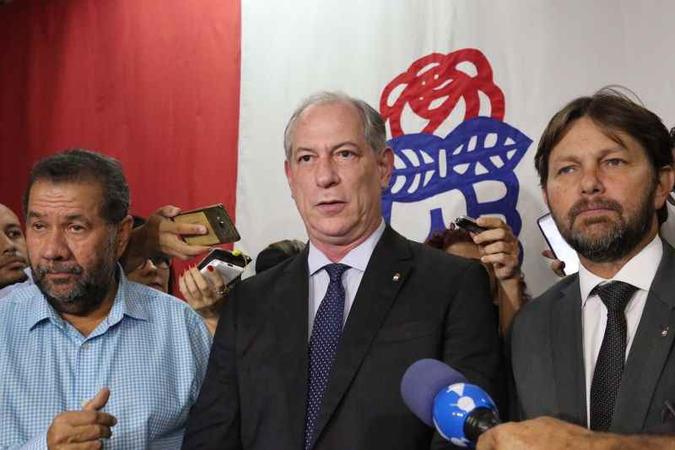 Ciro espera que recursos possam restabelecer a liberdade de Lula(foto: Fatima Meira/Futura Press/Folhapress) Ciro espera que recursos possam restabelecer a liberdade de Lula(foto: Fatima Meira/Futura Press/Folhapress)