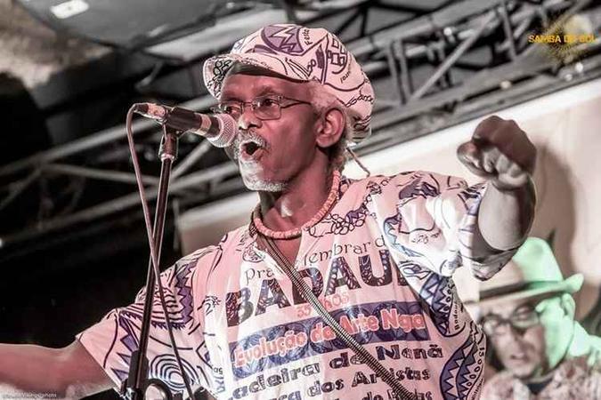 O mestre de capoeira Romualdo Costa: assassinado após discussão sobre política em bar(foto: Facebook/Reprodução) O mestre de capoeira Romualdo Costa: assassinado após discussão sobre política em bar(foto: Facebook/Reprodução)
