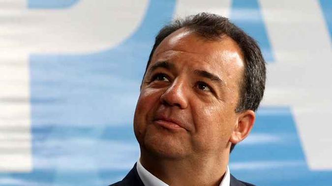 Sérgio Cabral foi preso em 2016 na Operação Lava Jato por corrupção passiva, lavagem de dinheiro e evasão de dívidas. (foto: Reprodução/Internet) Sérgio Cabral foi preso em 2016 na Operação Lava Jato por corrupção passiva, lavagem de dinheiro e evasão de dívidas. (foto: Reprodução/Internet)