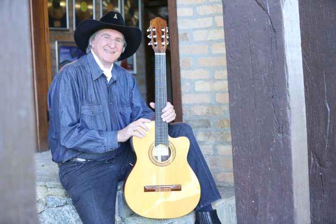 Sergio Reis não concorda com a separação entre música caipira de raiz e o sertanejo universitário: Sergio Reis não concorda com a separação entre música caipira de raiz e o sertanejo universitário: