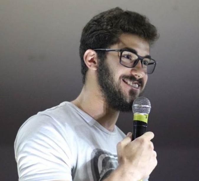 Fernando Sardinha é um dos talentos expostos no projeto Humor de 5ª(foto: Arquivo pessoal / Reprodução) Fernando Sardinha é um dos talentos expostos no projeto Humor de 5ª(foto: Arquivo pessoal / Reprodução)