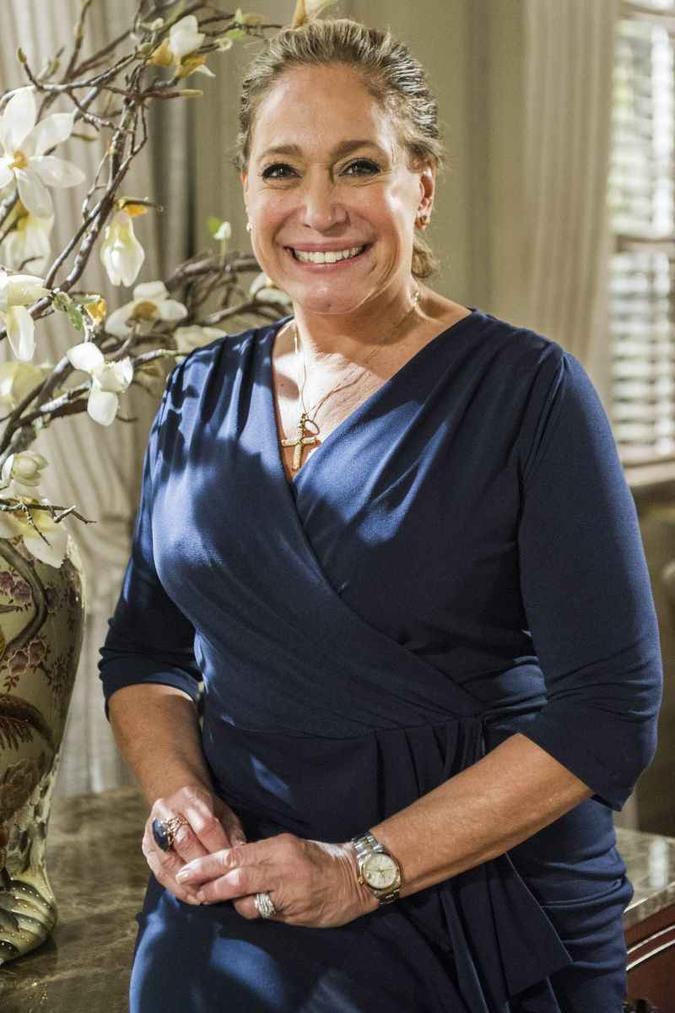 Susana Vieira propôs um brinde à vida nas redes sociais(foto: Globo/Divulgação) Susana Vieira propôs um brinde à vida nas redes sociais(foto: Globo/Divulgação)