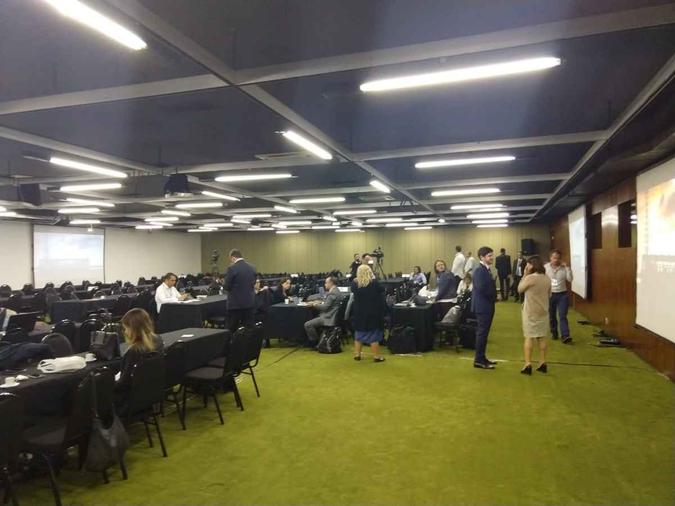 Sala onde jornalistas devem aguardar para cobrir cerimônia no Itamaraty, que só ocorrerá à noite: sem janelas(foto: Rodolfo Costa/CB/D.A Press) Sala onde jornalistas devem aguardar para cobrir cerimônia no Itamaraty, que só ocorrerá à noite: sem janelas(foto: Rodolfo Costa/CB/D.A Press)