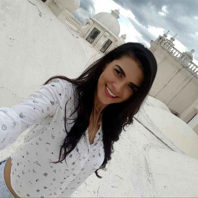 Raynéia nasceu em Vitória de Santo Antão, a 52km de Recife, e vivia em Manágua desde 2011: sonho da formatura em medicina interrompido a bala (foto: Facebook/Reprodução ) Raynéia nasceu em Vitória de Santo Antão, a 52km de Recife, e vivia em Manágua desde 2011: sonho da formatura em medicina interrompido a bala (foto: Facebook/Reprodução )