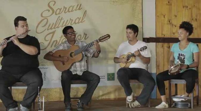 O Sarau Cultural no Interior recebe diversos grupos de artistas e valoriza a cultura brasileira(foto: IAC/Divulgação) O Sarau Cultural no Interior recebe diversos grupos de artistas e valoriza a cultura brasileira(foto: IAC/Divulgação)