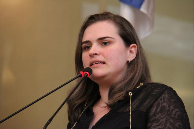 Marília Arraes, que disputaria o governo de Pernambuco: o PT ofereceu a candidatura à Câmara dos Deputados (foto: Câmara de Vereadores/divulgação) Marília Arraes, que disputaria o governo de Pernambuco: o PT ofereceu a candidatura à Câmara dos Deputados (foto: Câmara de Vereadores/divulgação)