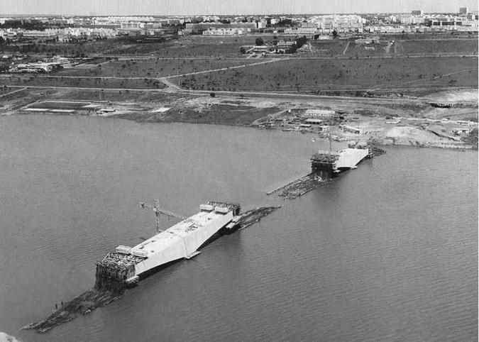 Construção e inauguração da Ponte Costa e SilvaArquivo Público do Distrito Federal/Divulgação Construção e inauguração da Ponte Costa e SilvaArquivo Público do Distrito Federal/Divulgação