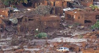 A Samarco deve pagar 155 bilhões de reais em indenizações e gastos de limpeza da zona afetada(foto: Douglas Magno /AFP PHOTO ) A Samarco deve pagar 155 bilhões de reais em indenizações e gastos de limpeza da zona afetada(foto: Douglas Magno /AFP PHOTO )