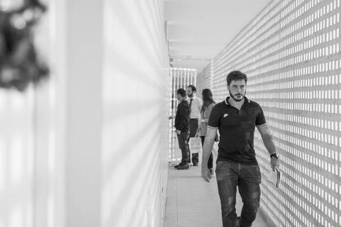 Santiago Dellape é o diretor de A repartição do tempo, em cartaz nos cinemas(foto: Luciana Melo / Divulgação) Santiago Dellape é o diretor de A repartição do tempo, em cartaz nos cinemas(foto: Luciana Melo / Divulgação)