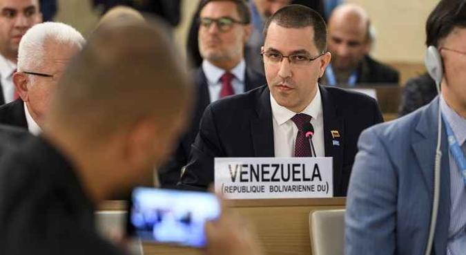 Jorge Arreaza também alertou que a crise econômica no país está sendo Jorge Arreaza também alertou que a crise econômica no país está sendo