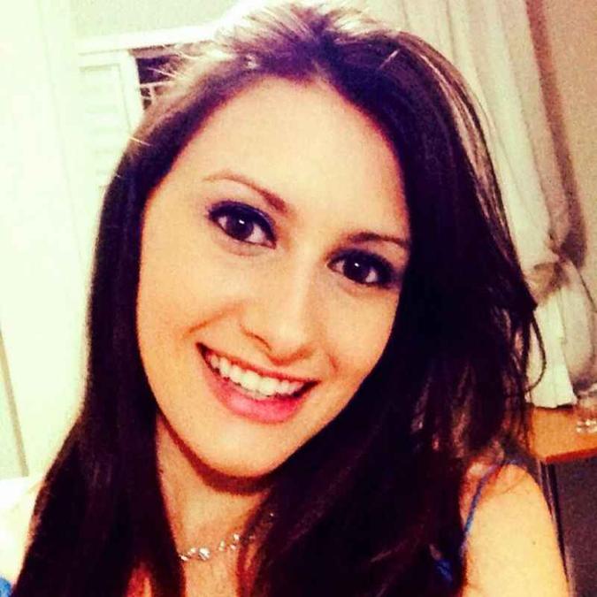 Ariadne Wojcik, 28 anos: sem marcas de violência antes da morte(foto: Facebook/Reprodução) Ariadne Wojcik, 28 anos: sem marcas de violência antes da morte(foto: Facebook/Reprodução)