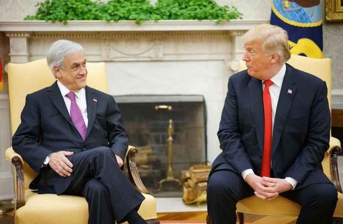Pronunciamentos do futuro presidente indicam que o Chile, de Piñera, e os Estados Unidos, de Donald Trump, têm potencial para ser os maiores aliados comerciais e diplomáticos (foto: AFP / MANDEL NGAN) Pronunciamentos do futuro presidente indicam que o Chile, de Piñera, e os Estados Unidos, de Donald Trump, têm potencial para ser os maiores aliados comerciais e diplomáticos (foto: AFP / MANDEL NGAN)