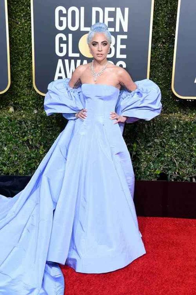 A estrela da noite com todo o trocadilho incorporado: Lady Gaga, forte candidata a melhor atriz pelo drama Nasce uma estrela(foto: Jon Kapaloff/ Divulgação) A estrela da noite com todo o trocadilho incorporado: Lady Gaga, forte candidata a melhor atriz pelo drama Nasce uma estrela(foto: Jon Kapaloff/ Divulgação)