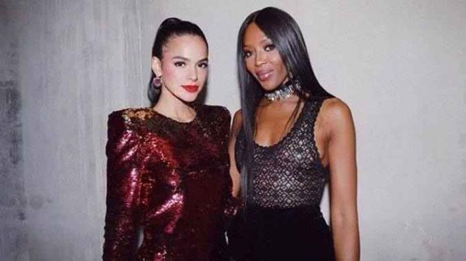 As duas marcaram presença no evento Fashion for Relief, organizado pela modelo britânica(foto: Instagram/Reprodução) As duas marcaram presença no evento Fashion for Relief, organizado pela modelo britânica(foto: Instagram/Reprodução)