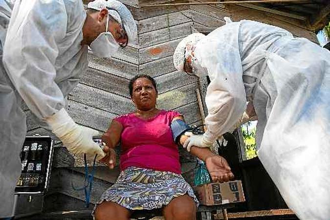 Em 53% dos países investigados, houve interrupção total ou parcial de atendimentos médicos para combater a hipertensão(foto: Tarso Sarraf/AFP - 23/5/20) Em 53% dos países investigados, houve interrupção total ou parcial de atendimentos médicos para combater a hipertensão(foto: Tarso Sarraf/AFP - 23/5/20)